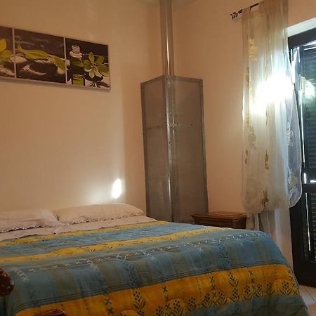Al Fontanone Hotell Cecchina Eksteriør bilde