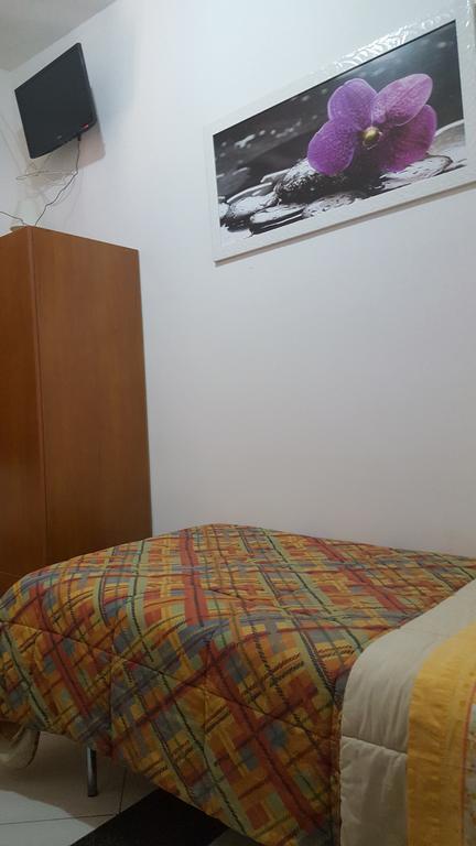 Al Fontanone Hotell Cecchina Eksteriør bilde