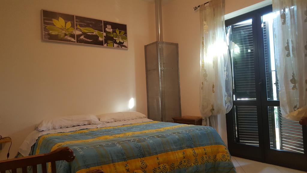 Al Fontanone Hotell Cecchina Eksteriør bilde