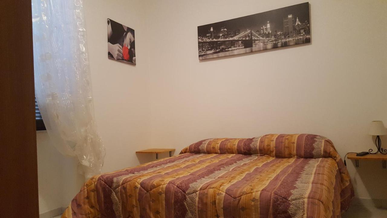 Al Fontanone Hotell Cecchina Eksteriør bilde